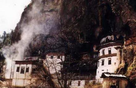 迪庆达摩祖师洞