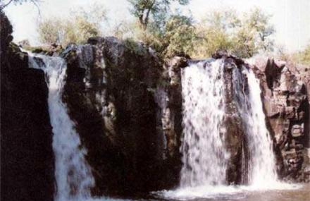 兴安盟杨树沟地下瀑布群