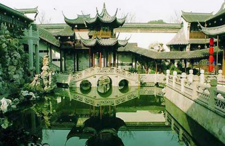 红河龙在田故居