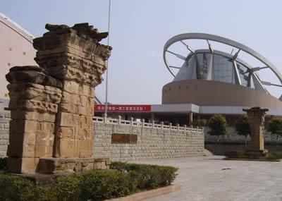 绵阳汉平阳府君阙