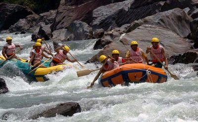 江门龙潭峡漂流
