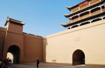 嘉峪关东西两瓮城