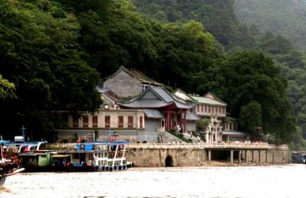 西双版纳曼斗旅游村