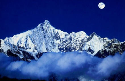 迪庆卡瓦格博峰