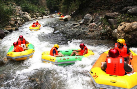 杭州千岛湖金峰峡谷漂流