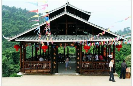 南宁沱江漂流横龙景区