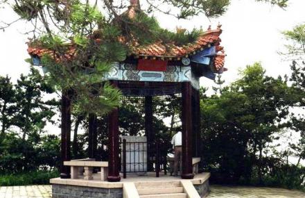 青岛刻石亭