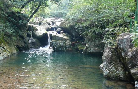 桂林漓源瀑布小峡谷