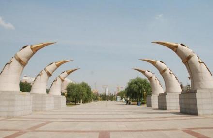 呼和浩特成吉思汗公园