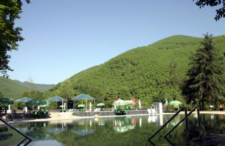 重庆张关水溶洞