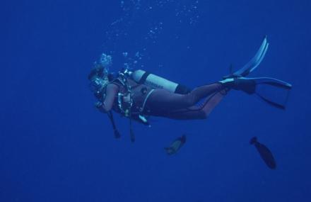 三亚情人湾潜水