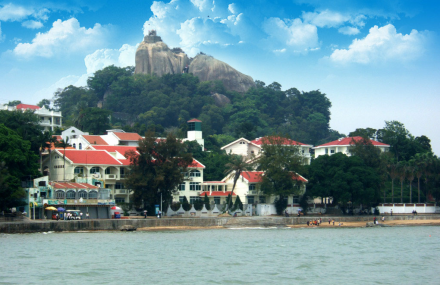 厦门海上看金门