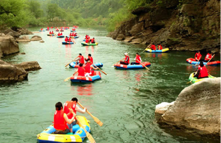 黄冈杜鹃花溪漂流