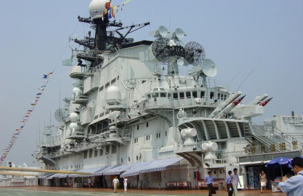 深圳中信明思克航母世界