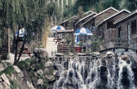 大理森林温泉小木屋