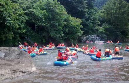 河源野趣沟漂流