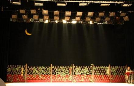 大连和平大剧院