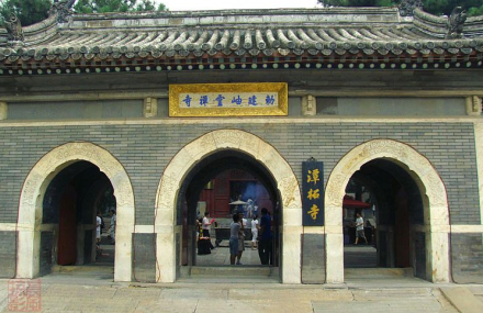 北京潭柘寺