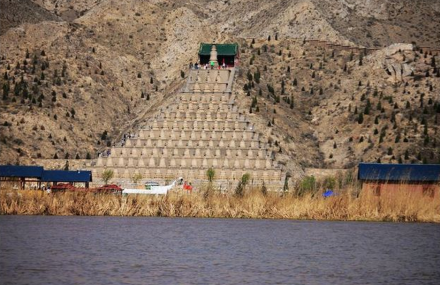 吴忠黄河大峡谷