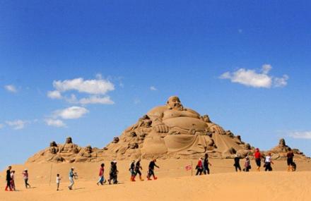 鄂尔多斯释尼召沙漠绿海乐园