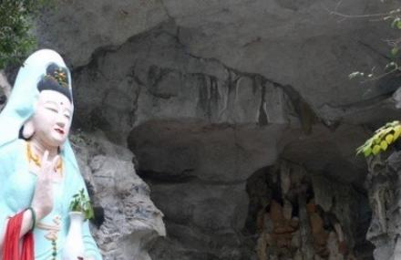 桂林碧莲洞景区