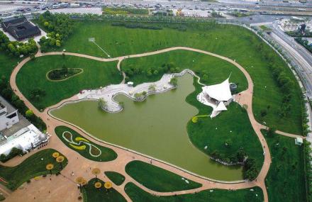 上海陆家嘴中心绿地