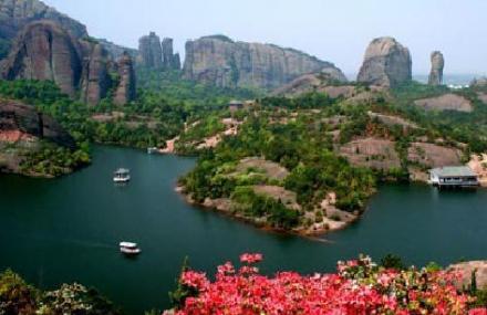 伊犁清水湖生态旅游度假村