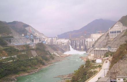河池龙滩水电站