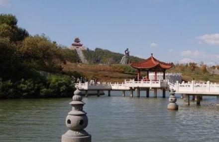 辽阳龙石风景旅游区