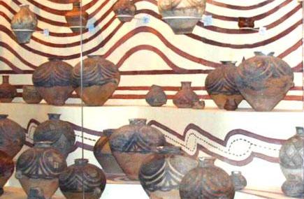 海东柳湾彩陶旅游区