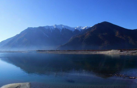 山南哲古湖