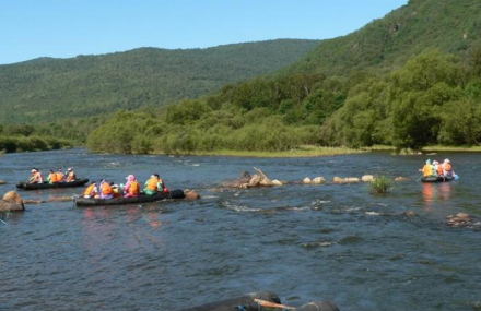 哈尔滨巴兰河漂流